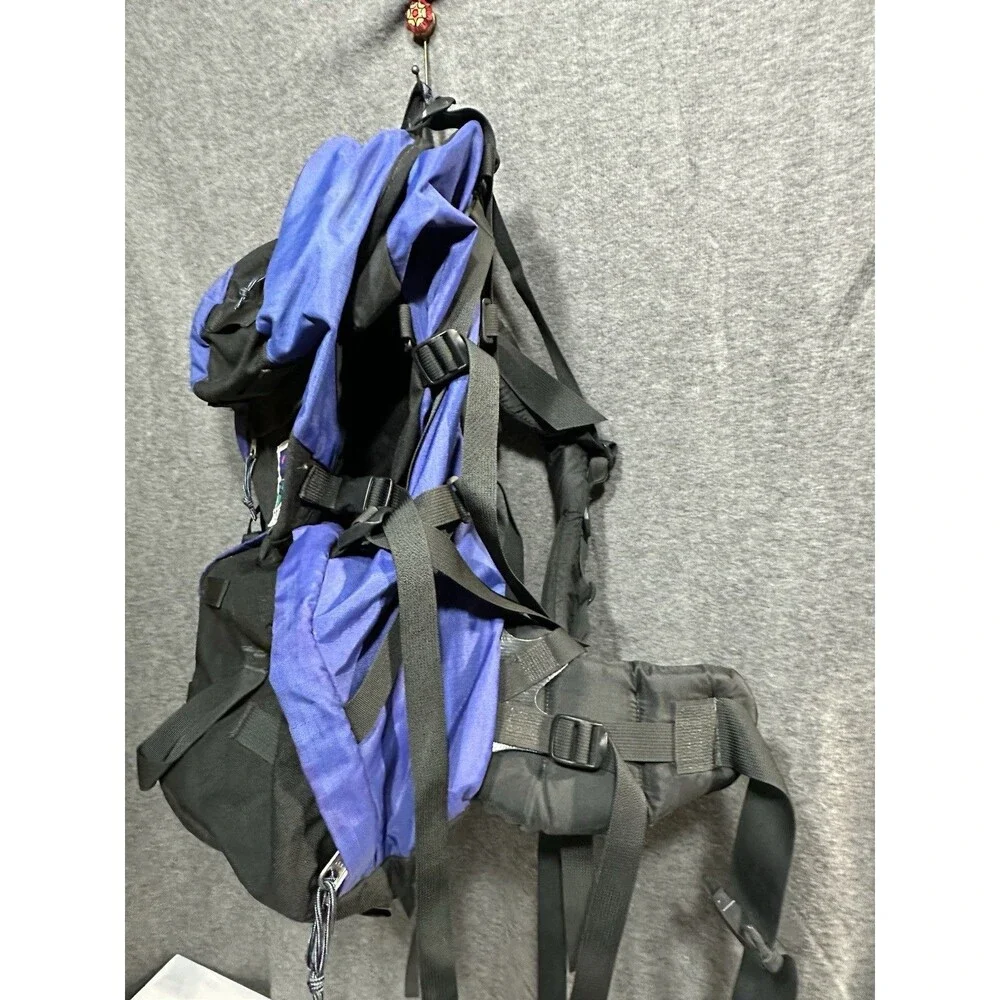 Vintage 90’s MEI Hiking Nylon Backpack Blue Black 70L Mountain Equipment Inc